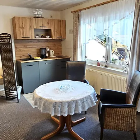 Pansiyon Gaestehaus Silvia Sellin (Rugen)